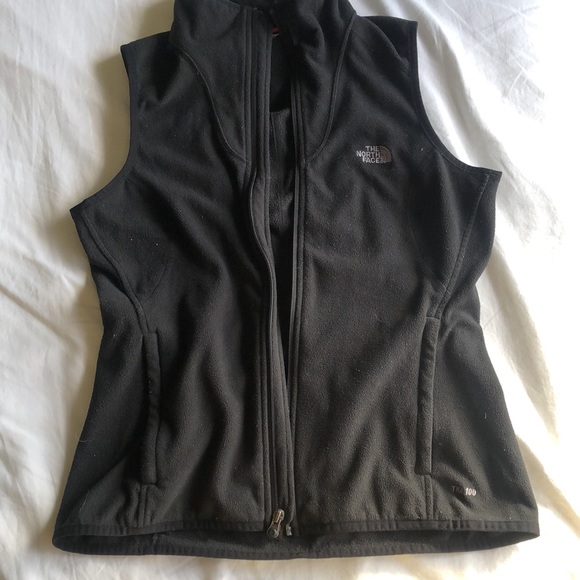 North Face fleece vest - Picture 4 of 4